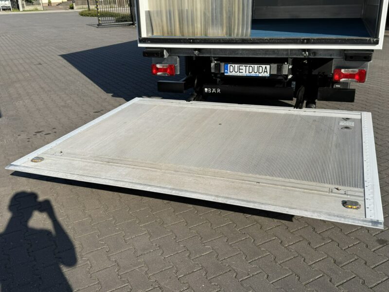 Iveco Daily 72C18 Mroźnia HI-MATIC 14 Euro Palet Kamera Agregat Thermo King V600X Boczne Drzwi Winda BAR 1000KG (70C18)