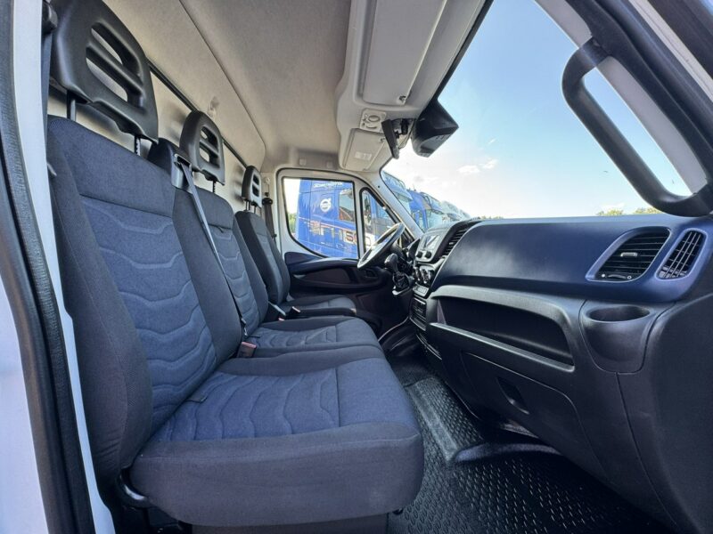 Iveco Daily 72C18 Mroźnia HI-MATIC 14 Euro Palet Kamera Agregat Thermo King V600X Boczne Drzwi Winda BAR 1000KG (70C18)