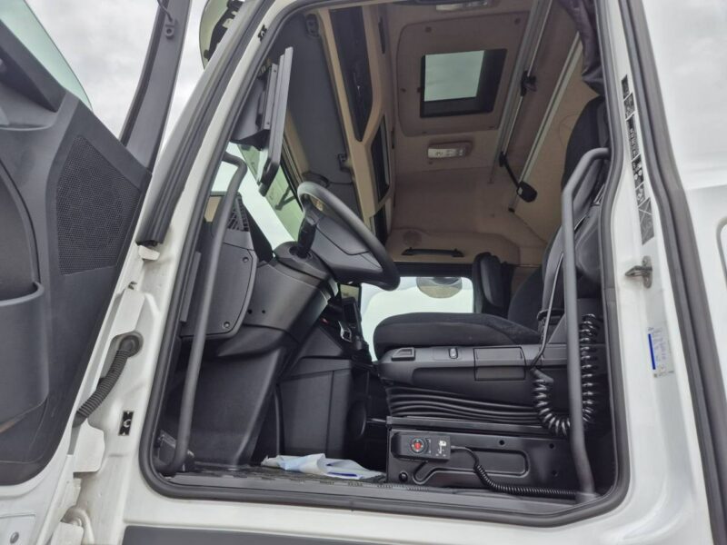Mercedes Actros