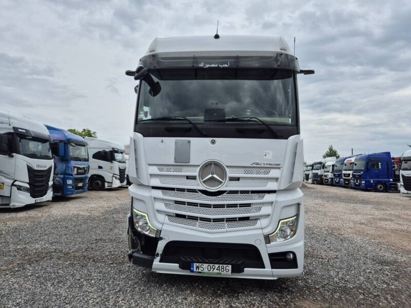Mercedes Actros