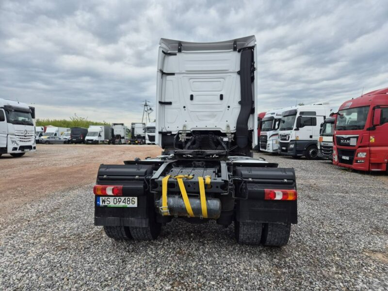 Mercedes Actros