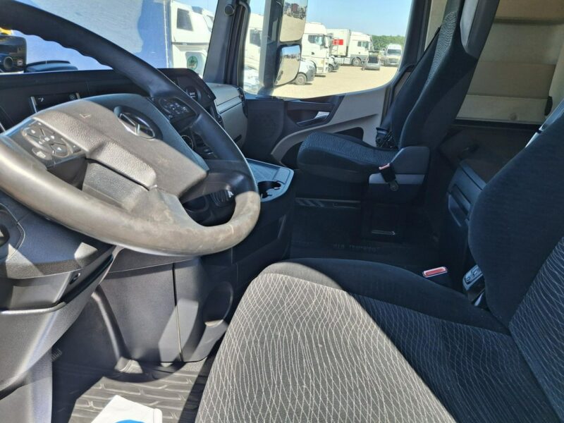 Mercedes Actros