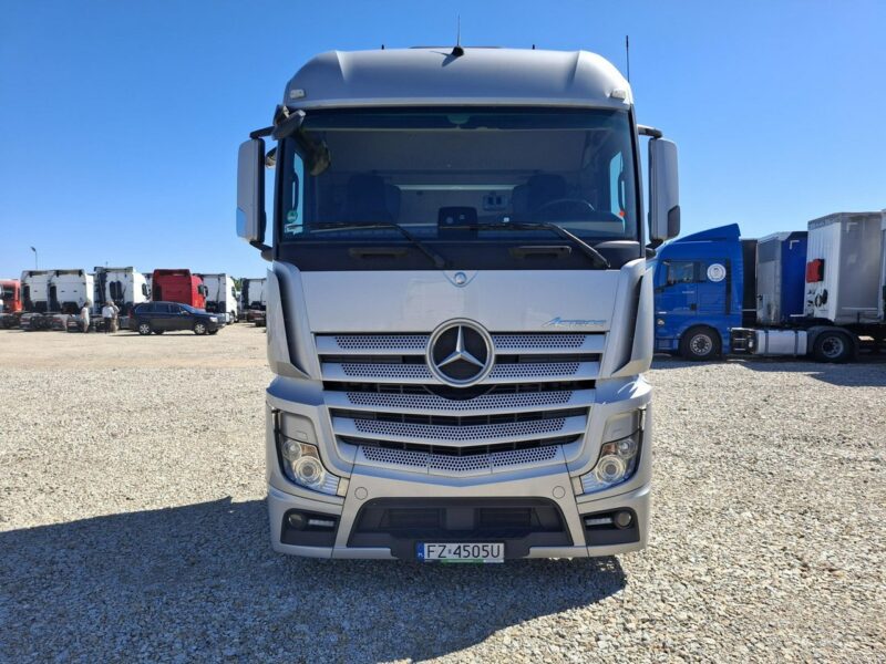 Mercedes Actros