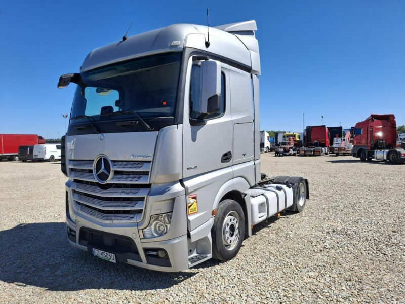 Mercedes Actros