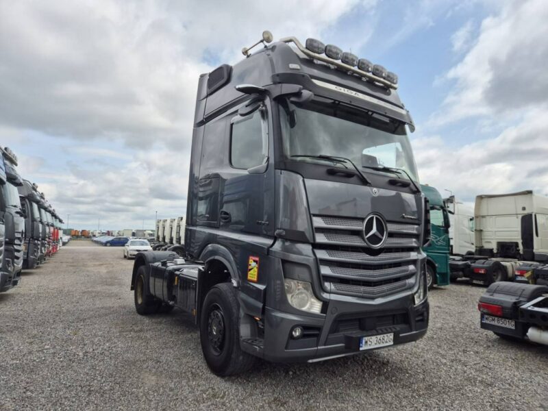 Mercedes Actros