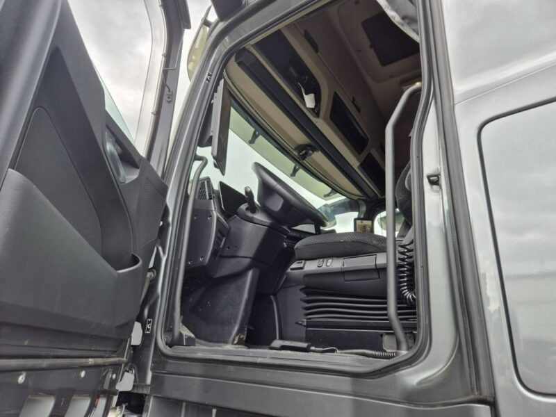 Mercedes Actros