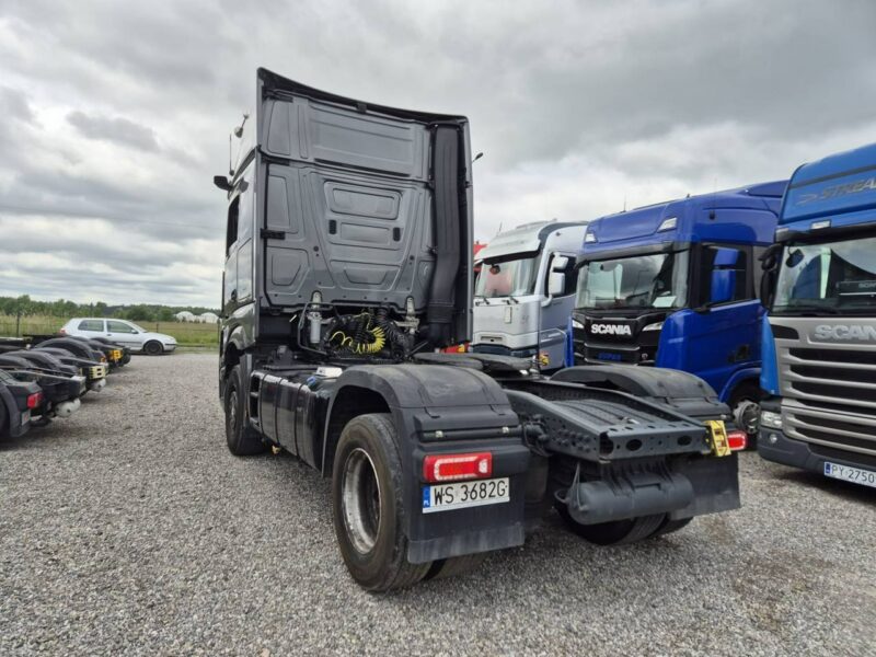 Mercedes Actros
