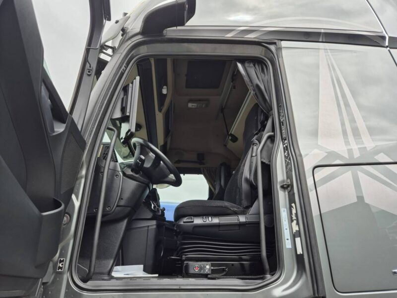 Mercedes Actros