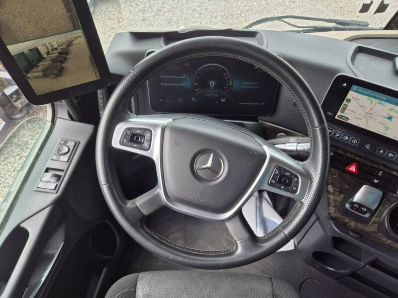 Mercedes Actros