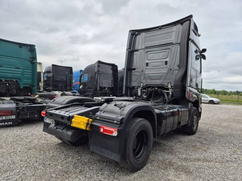 Mercedes Actros