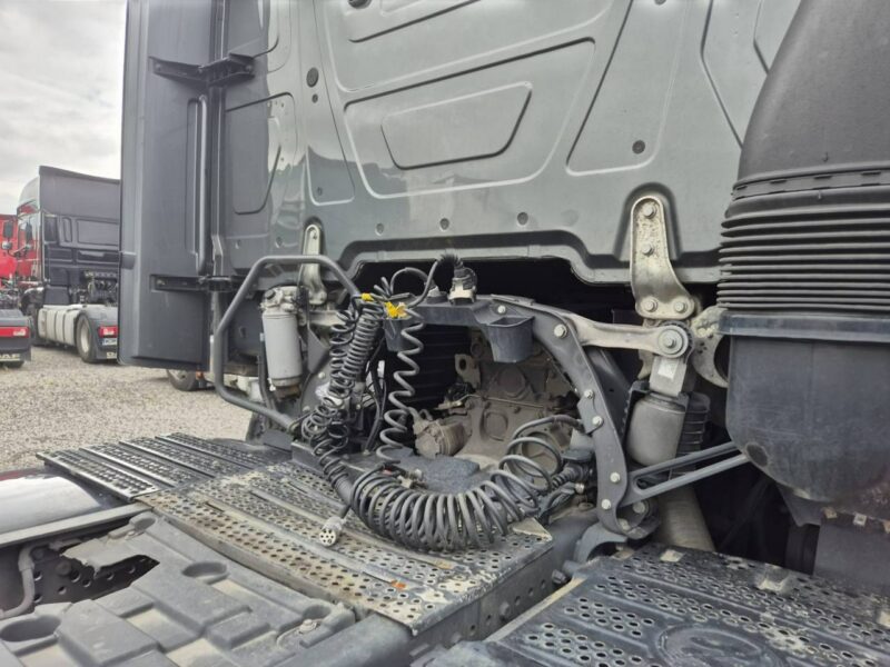 Mercedes Actros