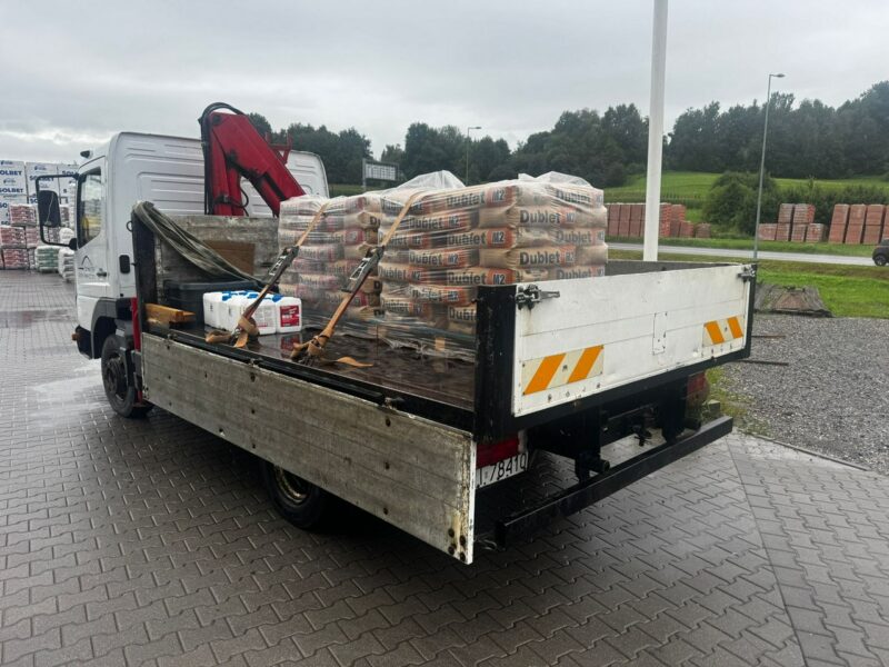 Mercedes Atego Mercedes-Benz 815 Atego z dźwigiem HDS Palfinger