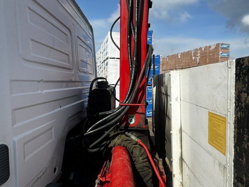 Mercedes Atego Mercedes-Benz 815 Atego z dźwigiem HDS Palfinger