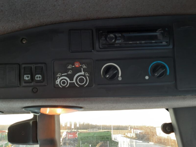 New Holland T7510