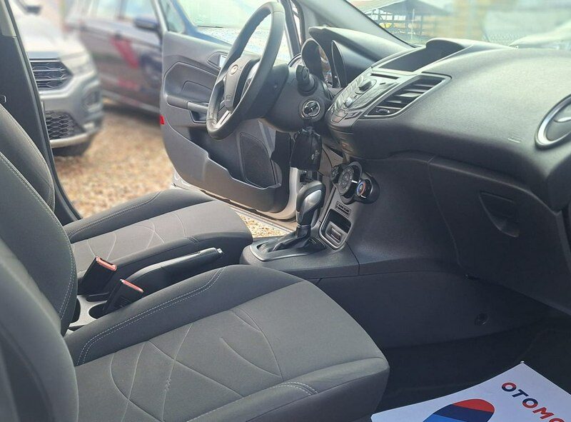 Ford Fiesta super stan mały przebieg klima automat Mk7 (2008-)