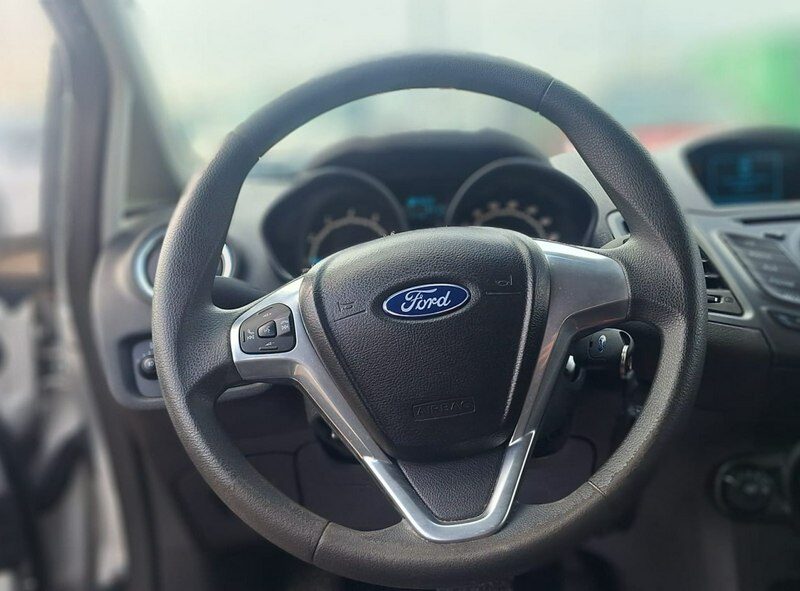 Ford Fiesta super stan mały przebieg klima automat Mk7 (2008-)