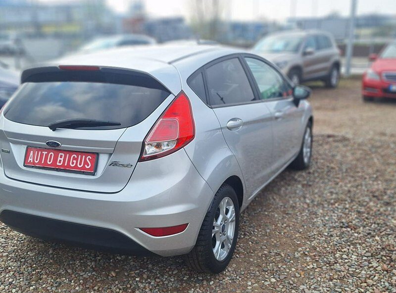 Ford Fiesta super stan mały przebieg klima automat Mk7 (2008-)