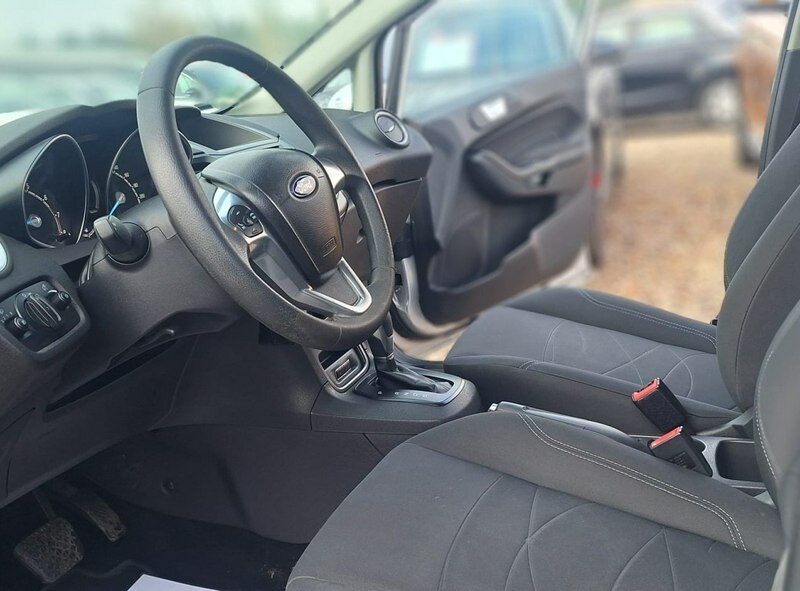 Ford Fiesta super stan mały przebieg klima automat Mk7 (2008-)