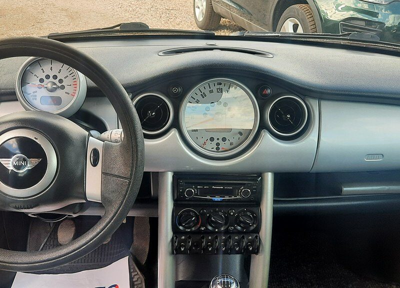 Mini ONE 1,6 Benzyna klima I (2001-2006)