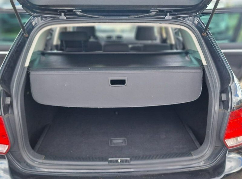 Volkswagen Golf Highline Climatronic common rail ledy bixenon panorama alkantara navi VI (2008-2012)