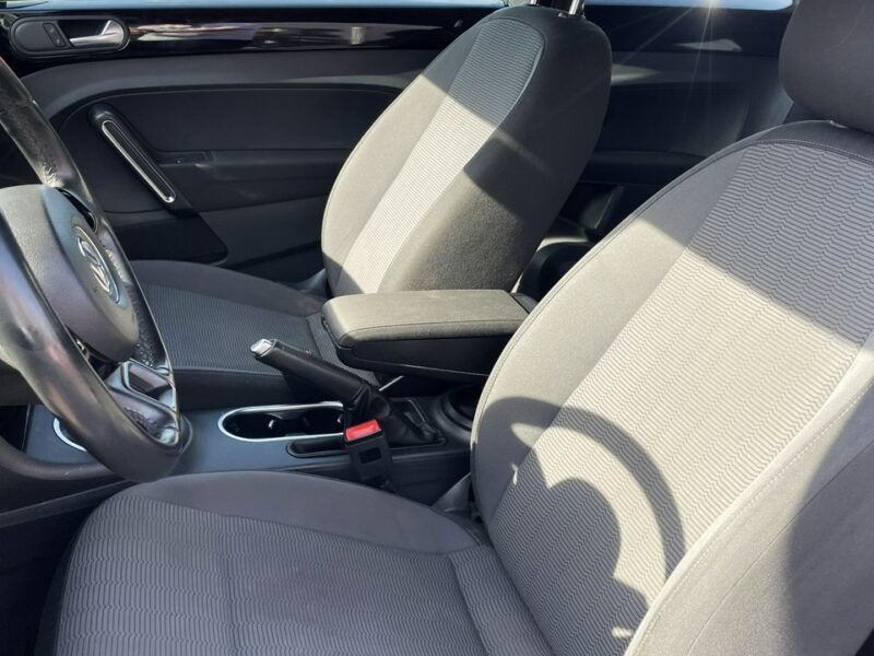 Volkswagen New Beetle Czarny - Android - 140km III (2011-)