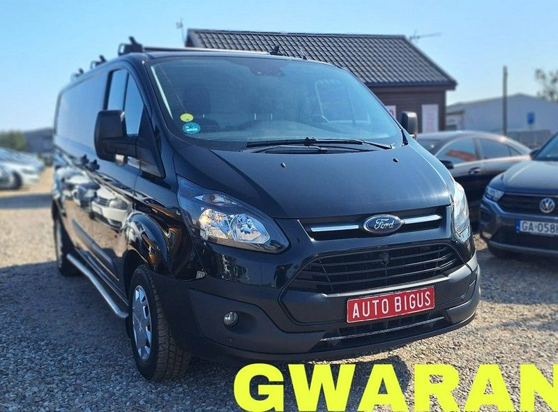 Ford Transit Custom long skrzydełka czujniki parkowania przód i tył klima super stan