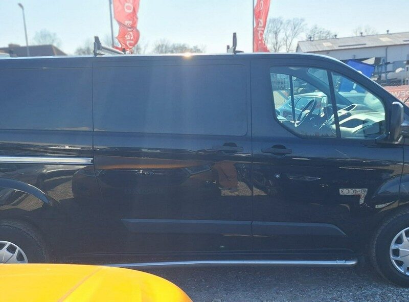 Ford Transit Custom long skrzydełka czujniki parkowania przód i tył klima super stan
