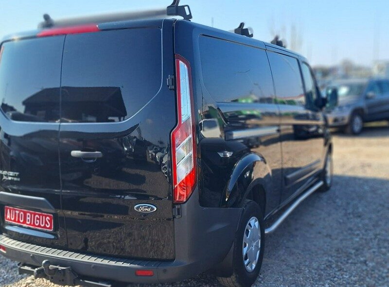 Ford Transit Custom long skrzydełka czujniki parkowania przód i tył klima super stan