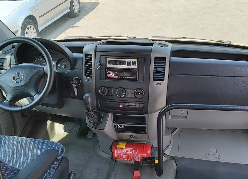 Mercedes Sprinter 2.2cdi 9 osobowy winda dla niepełnosprawnych III (2006-)