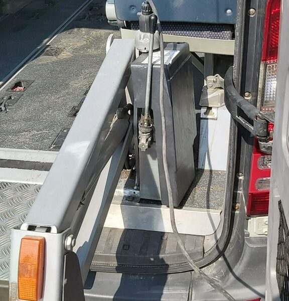 Mercedes Sprinter 2.2cdi 9 osobowy winda dla niepełnosprawnych III (2006-)