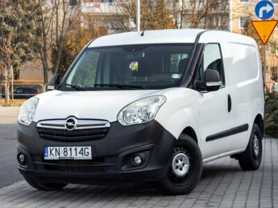 Opel Combo 1.3_Diesel_90KM_Parktronic