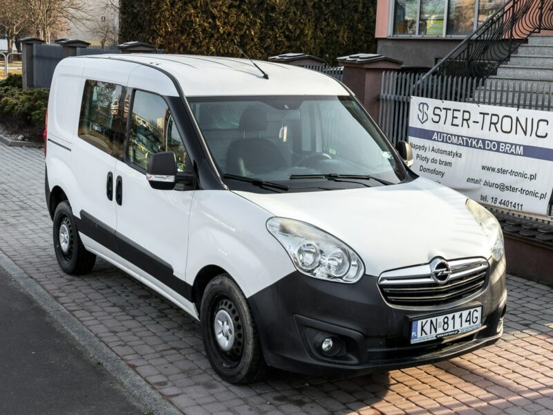 Opel Combo 1.3_Diesel_90KM_Parktronic