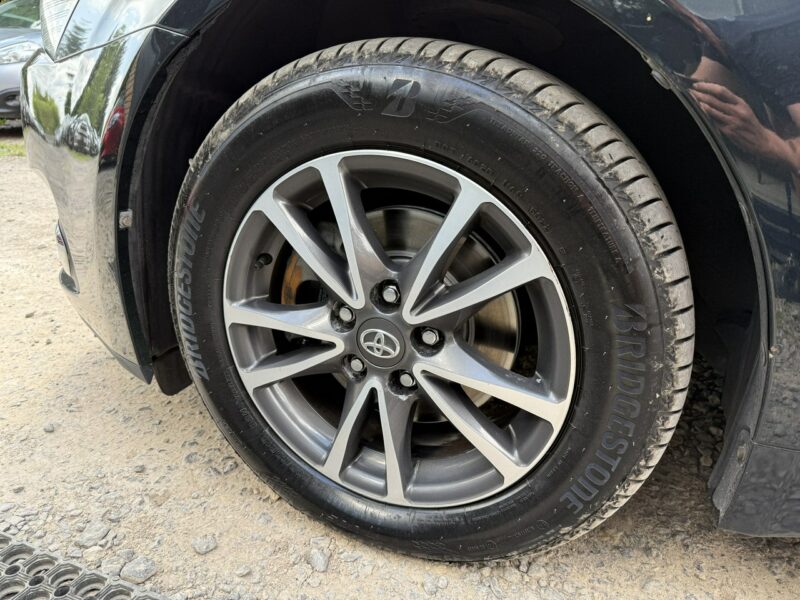 Toyota Avensis 2.0*124PS*169*TYS*KM*Kamera*Cofania*NAVI*kolor*ALU*klimatronik*ESP III (2009-)