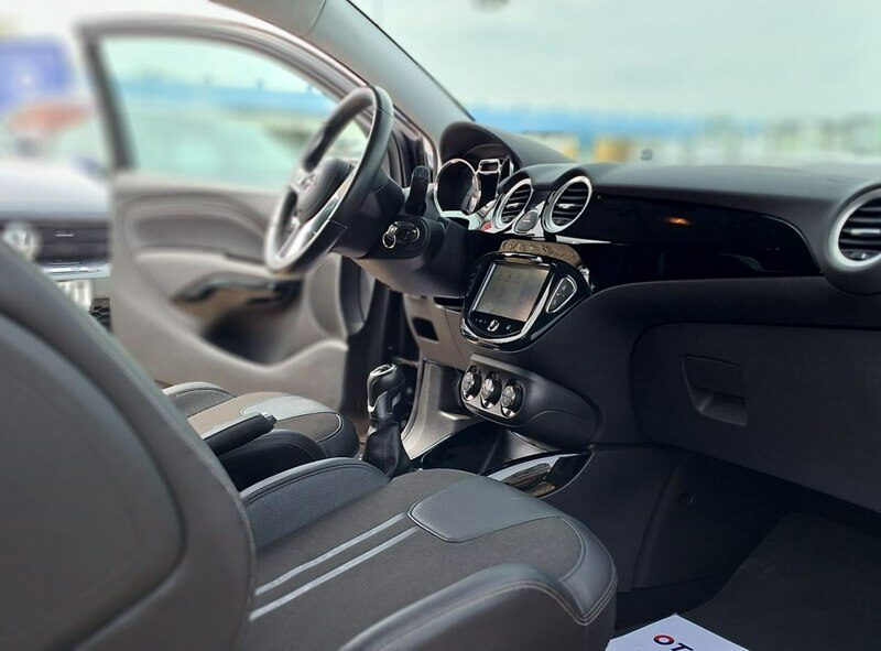 Opel Adam ledy climatronic mały przebieg