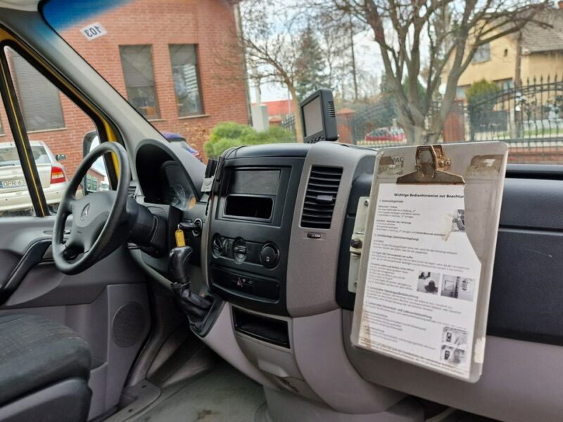 Mercedes Sprinter (Nr. 103 Sprinter 310 CDI MAXI Long F Vat 23%, Kontener, 2011 r