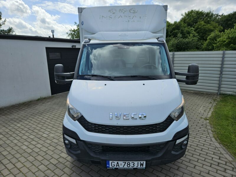 Iveco Daily 35S15 2.3 145KM bezwypadek NISKI PRZEBIEG winda FV 23% KONTENER