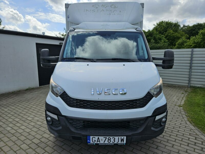 Iveco Daily 35S15 2.3 145KM bezwypadek NISKI PRZEBIEG winda FV 23% KONTENER