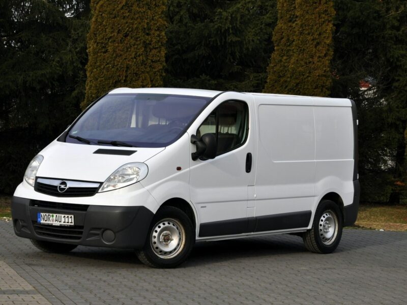 Opel Vivaro 2.5CDTI(145KM)*Klimatyzacja*Hak*I Właściciel*Serwisowany*z Niemiec
