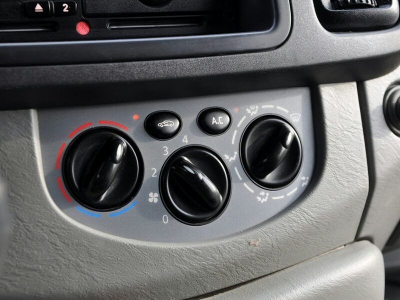 Opel Vivaro 2.5CDTI(145KM)*Klimatyzacja*Hak*I Właściciel*Serwisowany*z Niemiec
