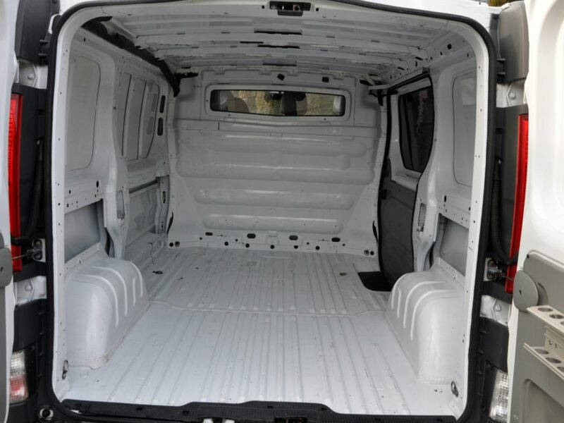Opel Vivaro 2.5CDTI(145KM)*Klimatyzacja*Hak*I Właściciel*Serwisowany*z Niemiec