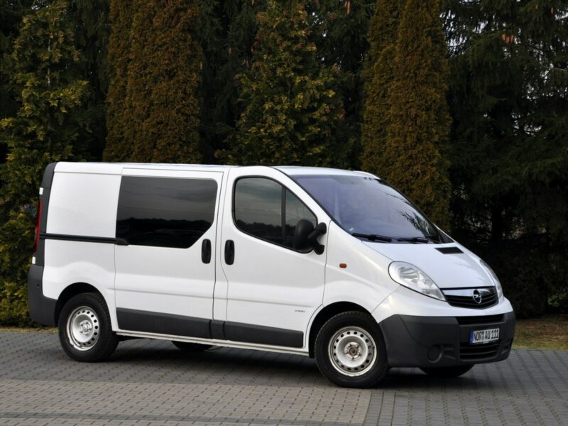 Opel Vivaro 2.5CDTI(145KM)*Klimatyzacja*Hak*I Właściciel*Serwisowany*z Niemiec