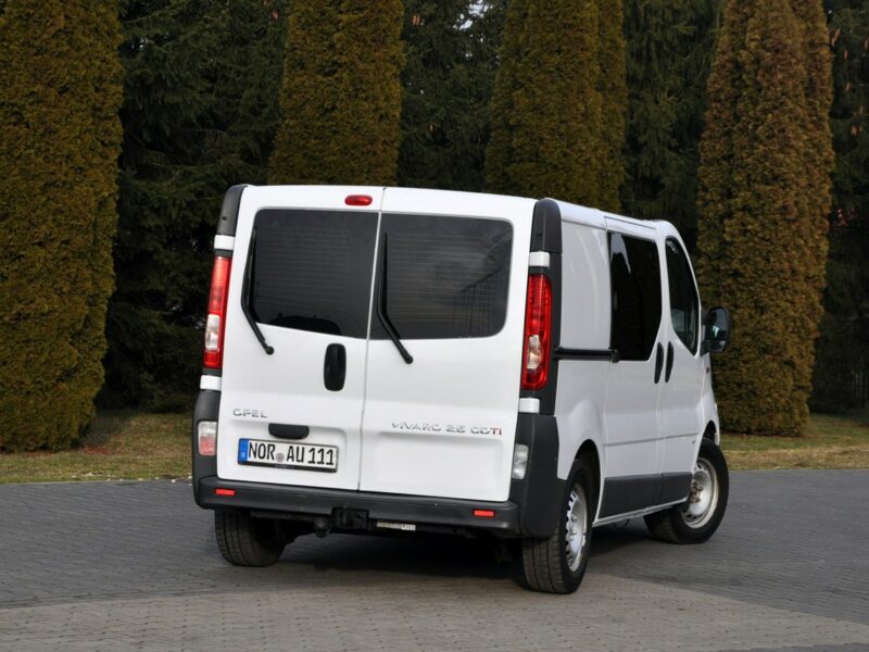 Opel Vivaro 2.5CDTI(145KM)*Klimatyzacja*Hak*I Właściciel*Serwisowany*z Niemiec