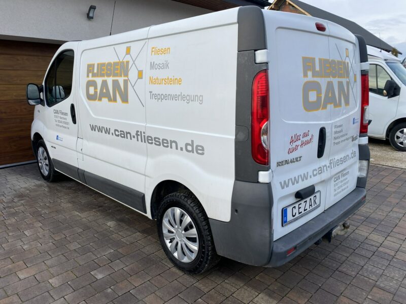 Renault Trafic 2.0 115KM 6 biegów klima blaszak z Niemiec