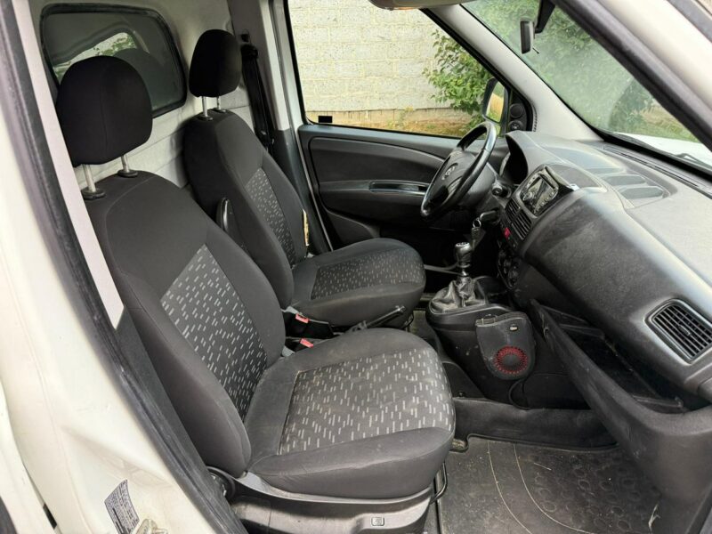 Opel Combo MAXI 1.4Tjet 120KM LPG Mały przebieg 63 tys Nowy Gaz