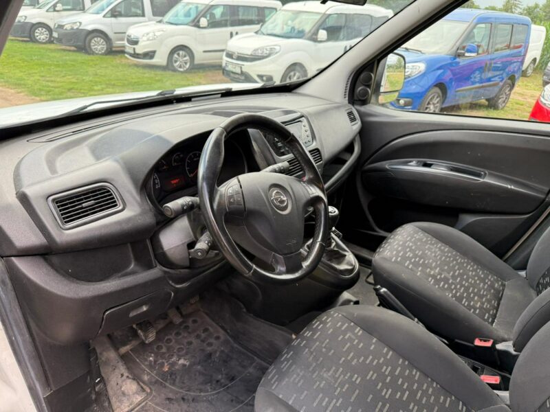 Opel Combo MAXI 1.4Tjet 120KM LPG Mały przebieg 63 tys Nowy Gaz