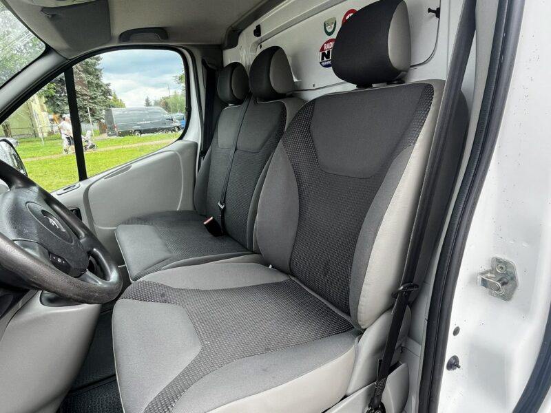Opel Vivaro Opel Vivaro Lift 2.0CDTi 2014r Navi Klima VAT-1A 3-osobowy Bagażnik!