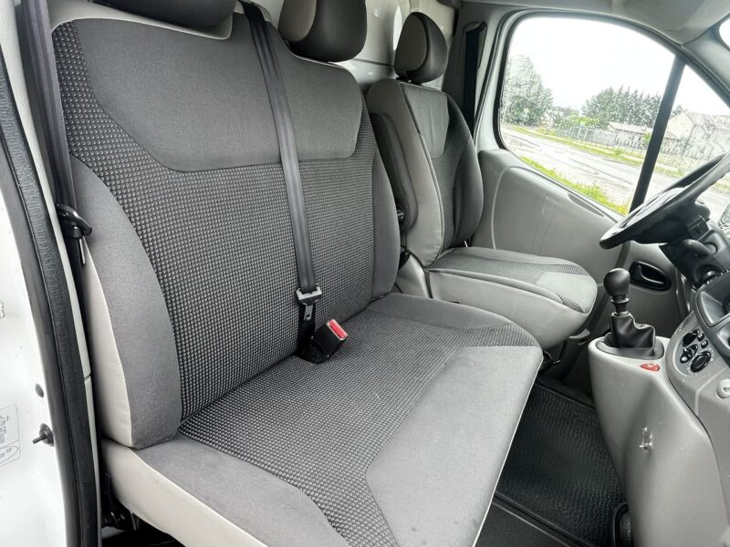 Opel Vivaro Opel Vivaro Lift 2.0CDTi 2014r Navi Klima VAT-1A 3-osobowy Bagażnik!