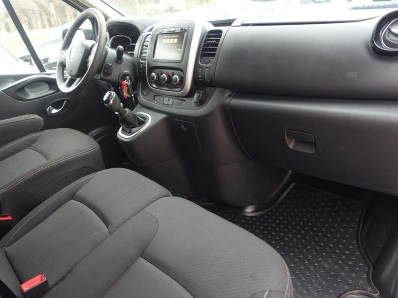 Renault Trafic * R E Z E R W A C J A *