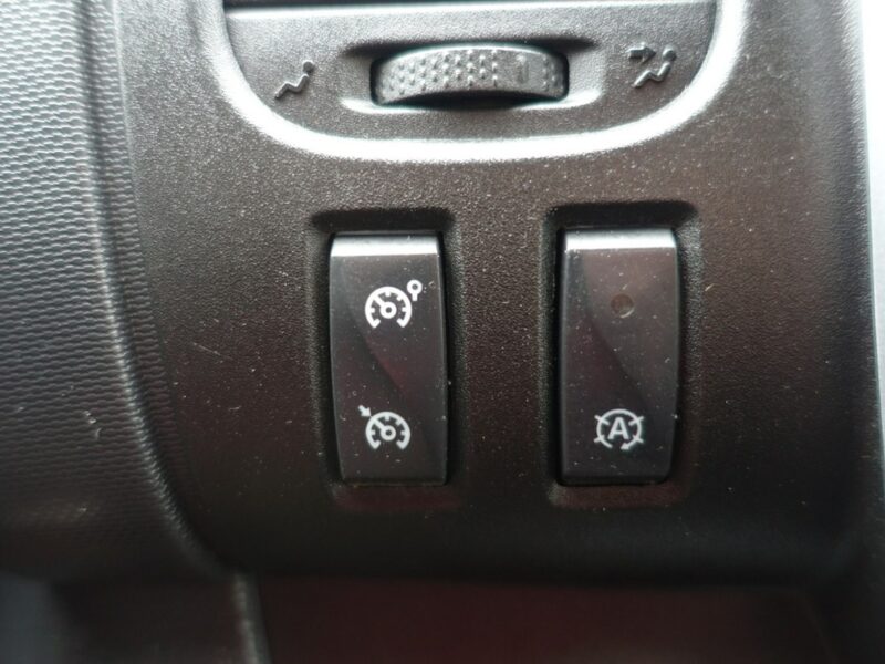Renault Trafic * R E Z E R W A C J A *