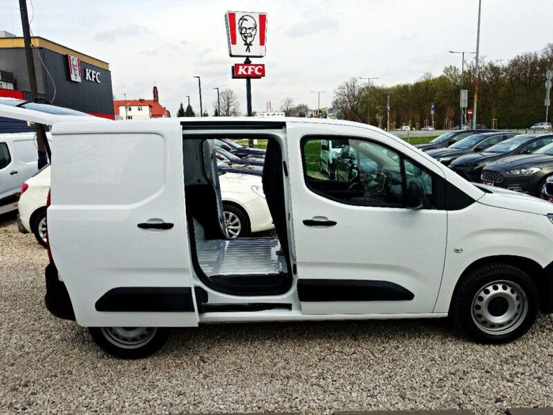 Peugeot Partner Fv 23%*Gwarancja*2 x Boczne Drzwi*Pełny serwis*100% Org. Lakier*Navi*